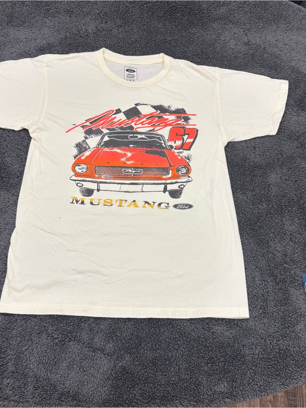 Ford Graphic T-Shirt 1967 Mustang Size Medium Crew Neck